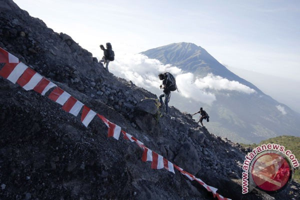 pendaki Merapi diperkirakan meningkat saar Lebaran