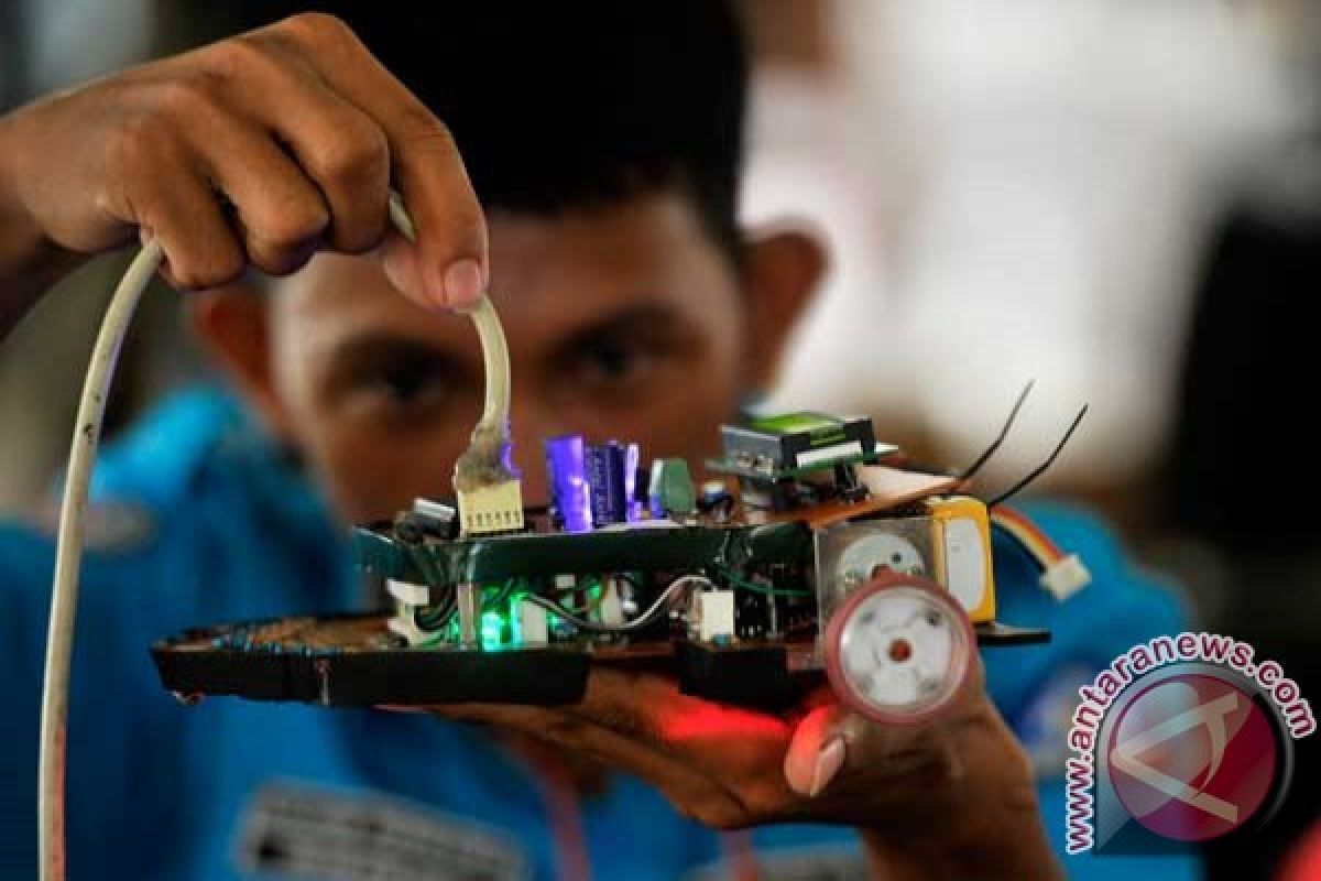 114 teams take part in Surabaya Robot Contest