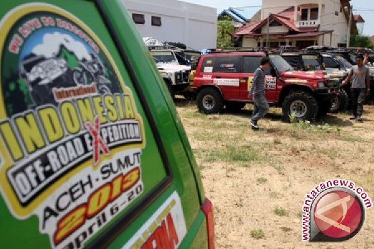 N. Sumatra govt holds samosir island off-road competition