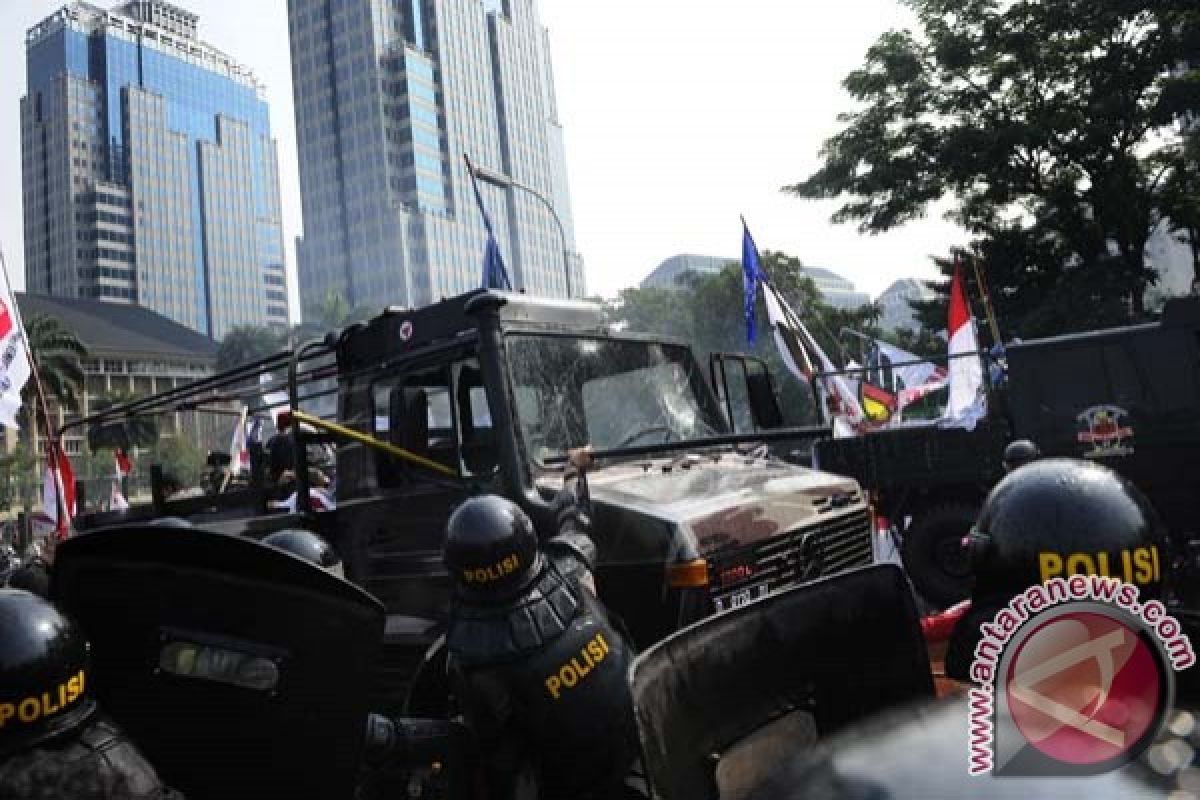 Polda Metro tetapkan tersangka pendemo kemudikan "Unimog"