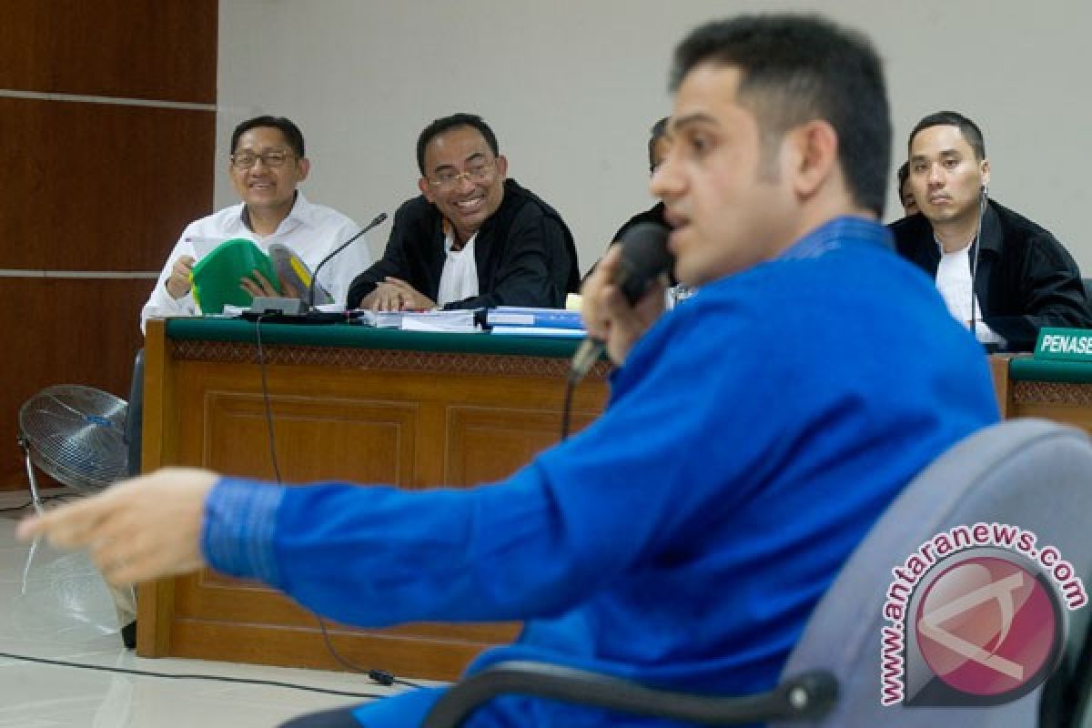 Anas dan Nazaruddin saling sindir dalam sidang