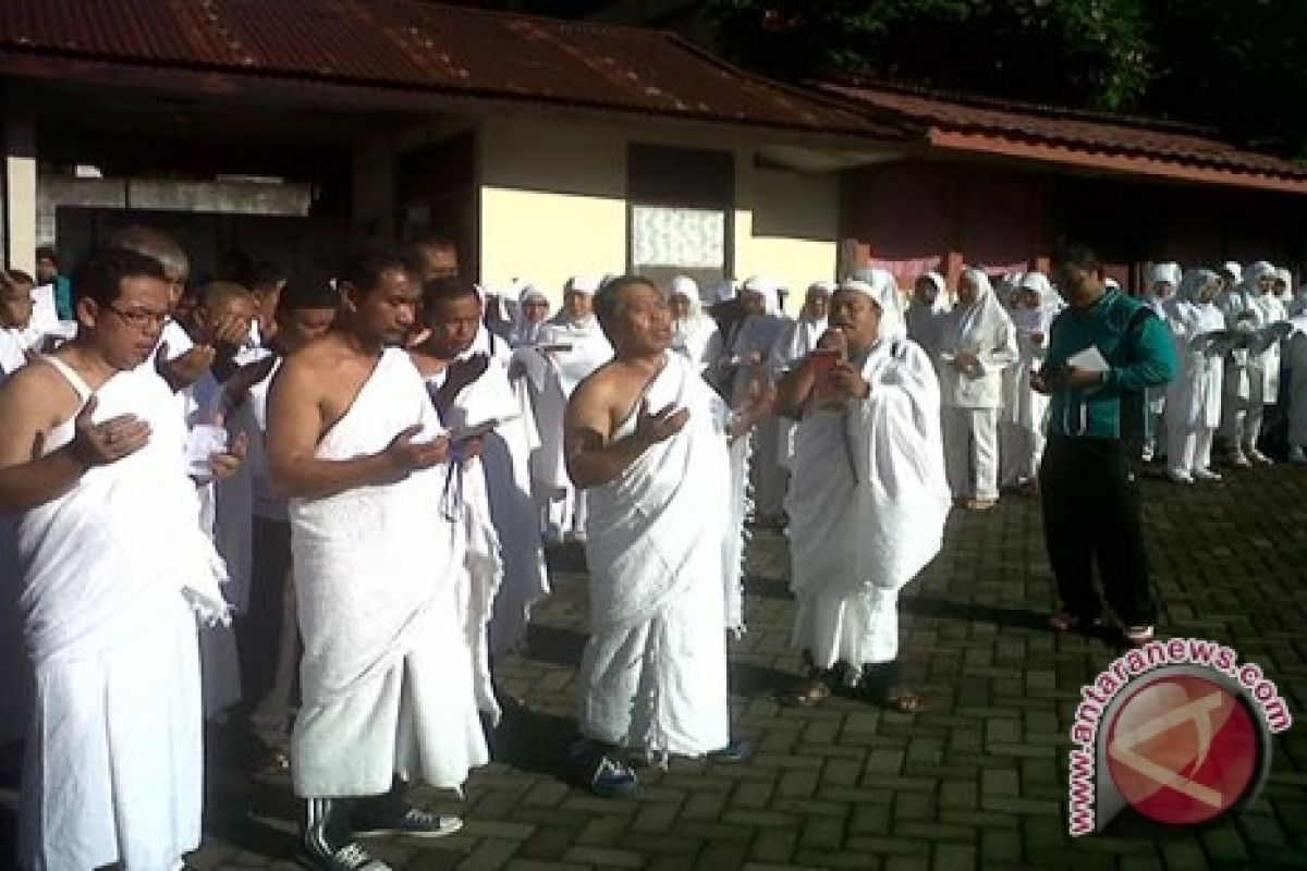 Bupati Minut lepas keberangkatan 16  calhaj