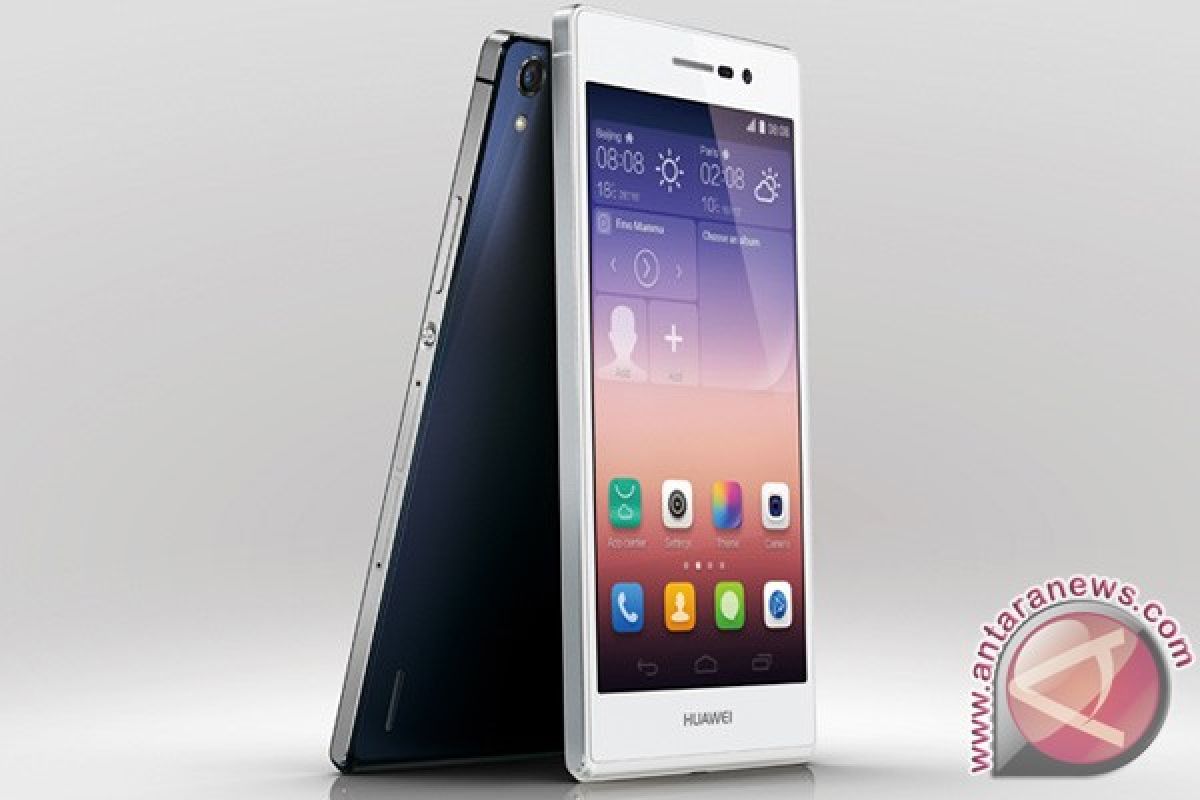 Huawei buat Ascend P7 berlayar safir