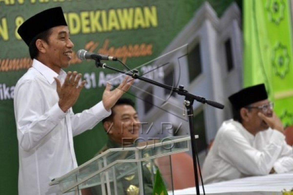 Hasyim Muzadi: Tak Perlu Ragu Dengan Kepemimpinan Jokowi 