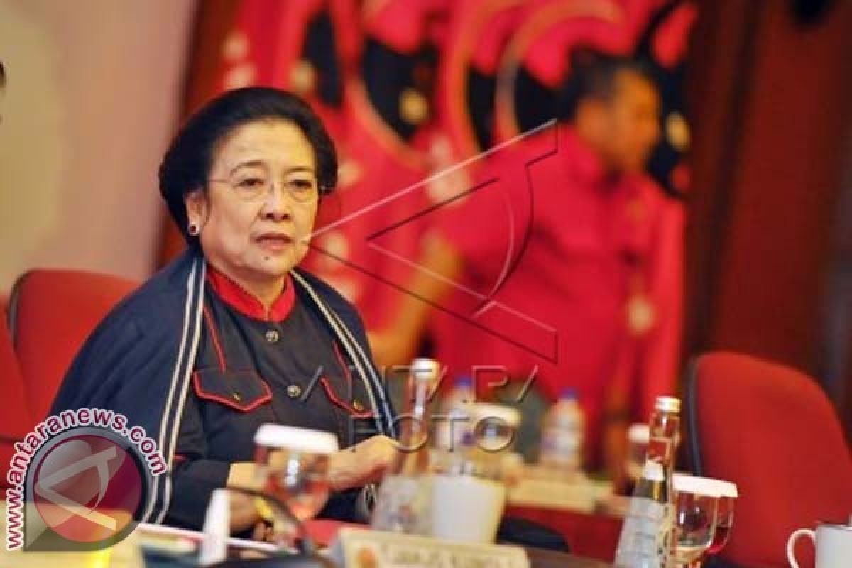 Megawati Berikan Arahan Kepada Calon Pimpinan DPRD