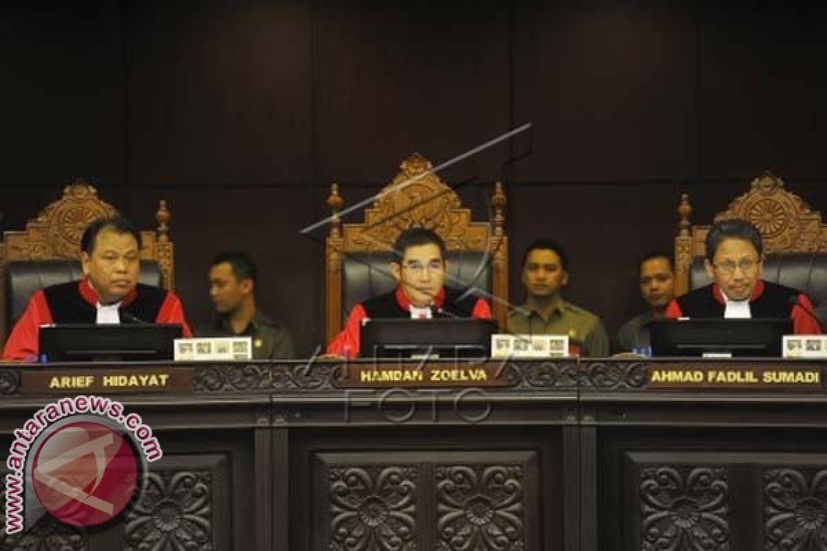 MK Tolak Seluruh Permohonan Prabowo-Hatta