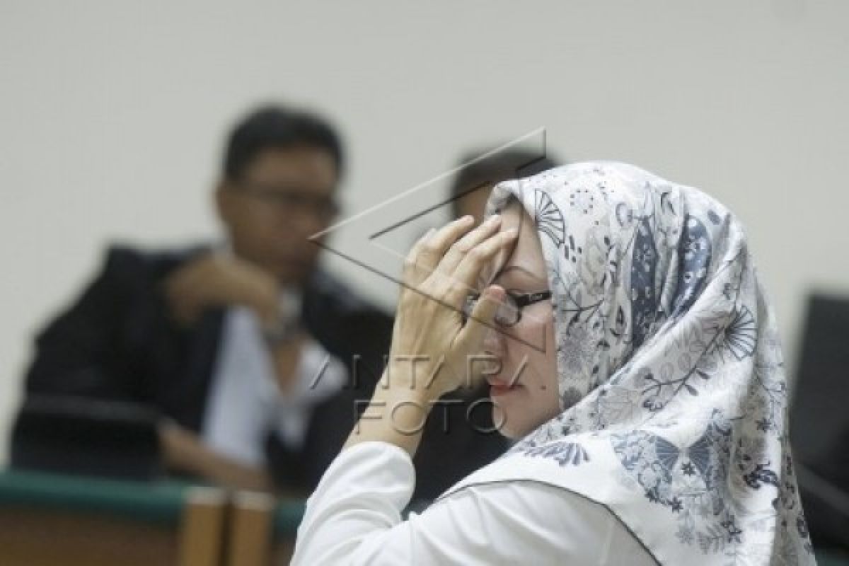 Ratu Atut Chosiyah Dituntut 10 Tahun Penjara