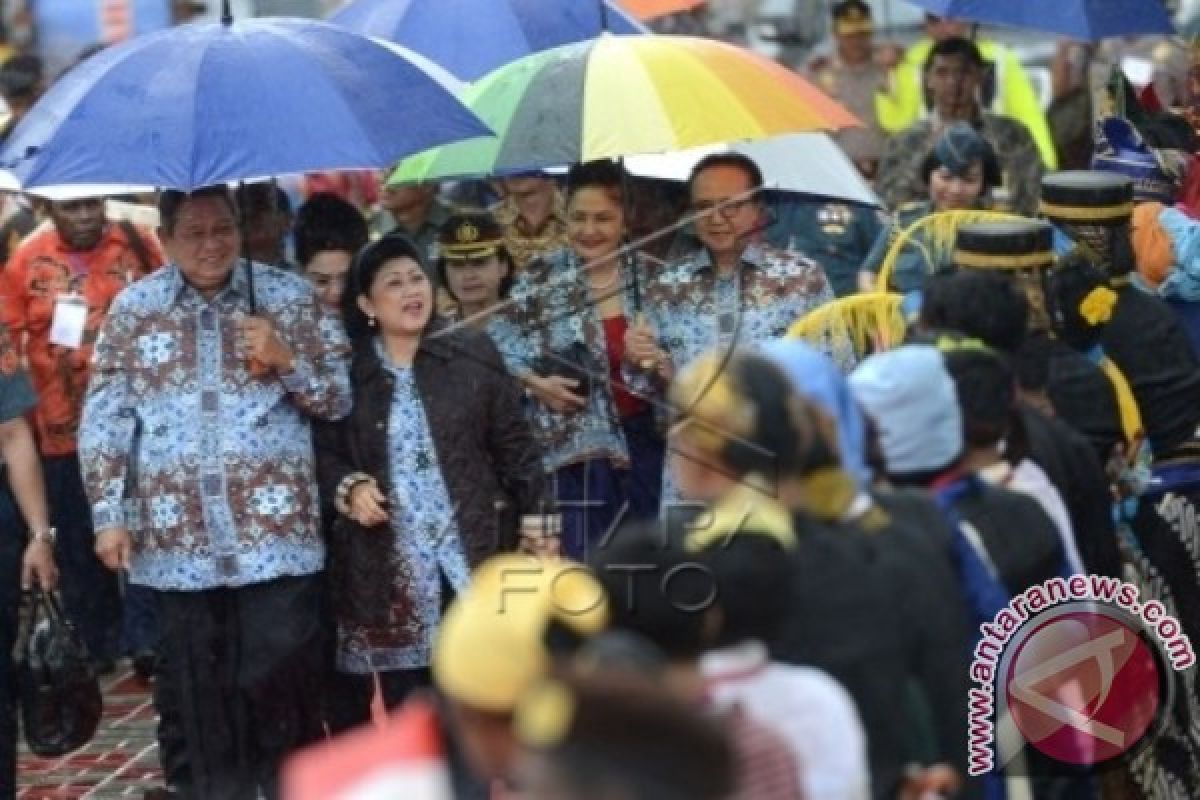 Presiden Inginkan Jokowi bangun semua daerah  