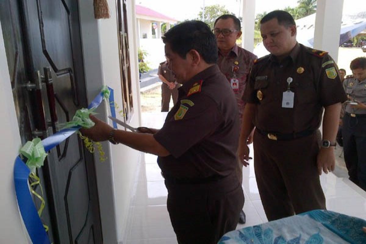 Masjid Kejaksaan Andoolo Dibangun Secara Swadaya 