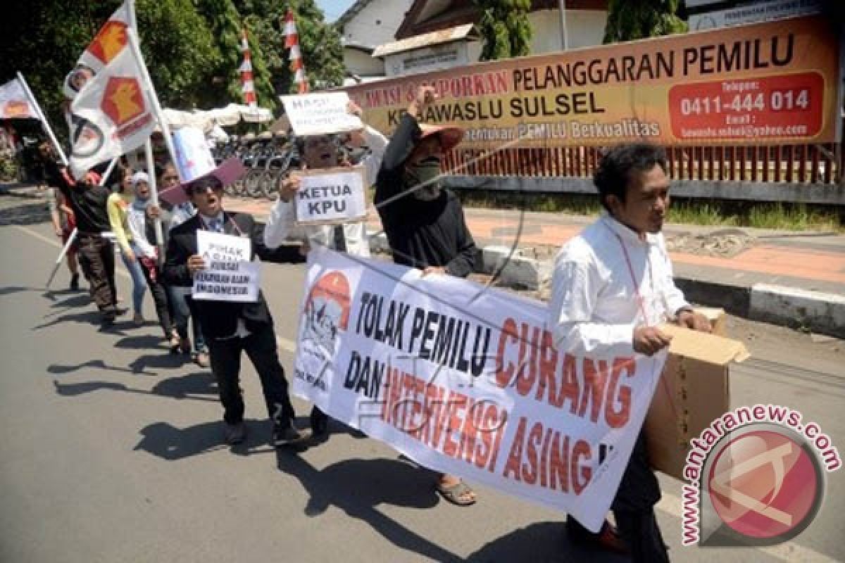 DEMO PENDUKUNG PRABOWO HATTA