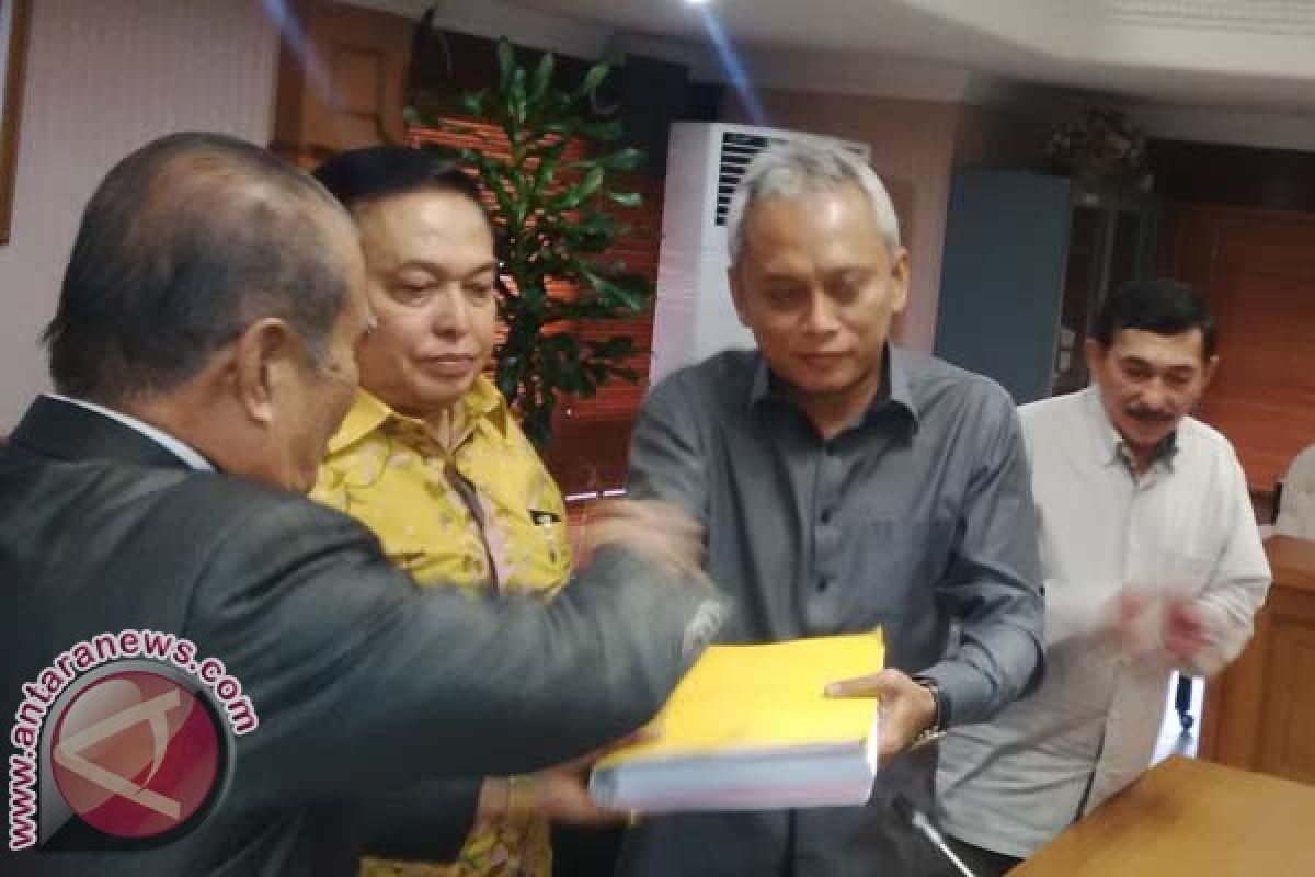 DPR Siap Panggil Kemendagri Terkait Lere-Lerekang 