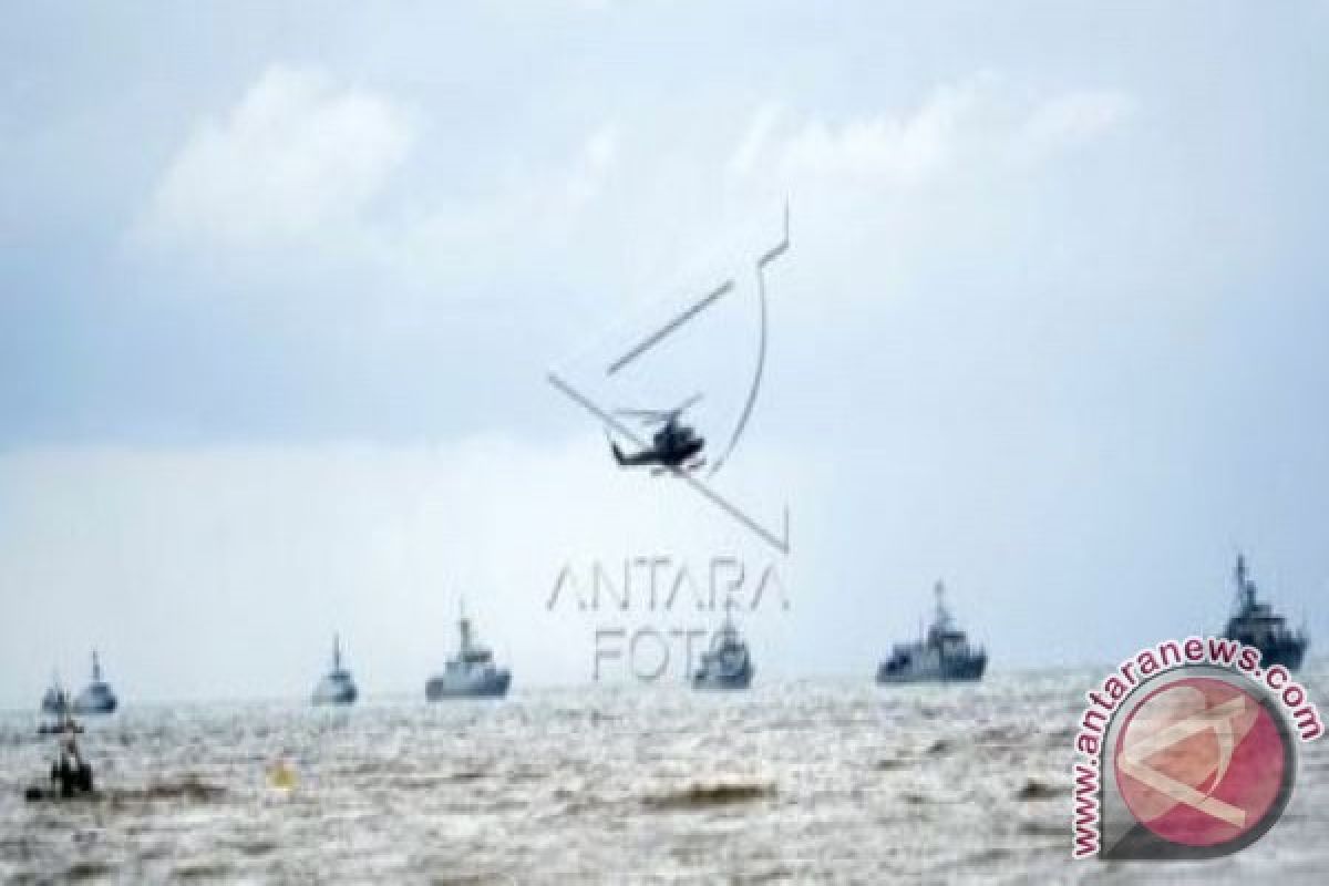 14 KRI meriahkan puncak "Sail Raja Ampat"