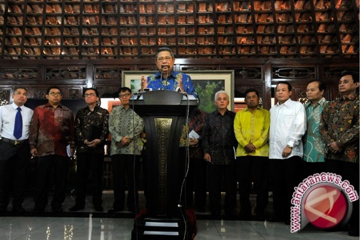 Koalisi Merah Putih Berkomunikasi Dengan Yudhoyono