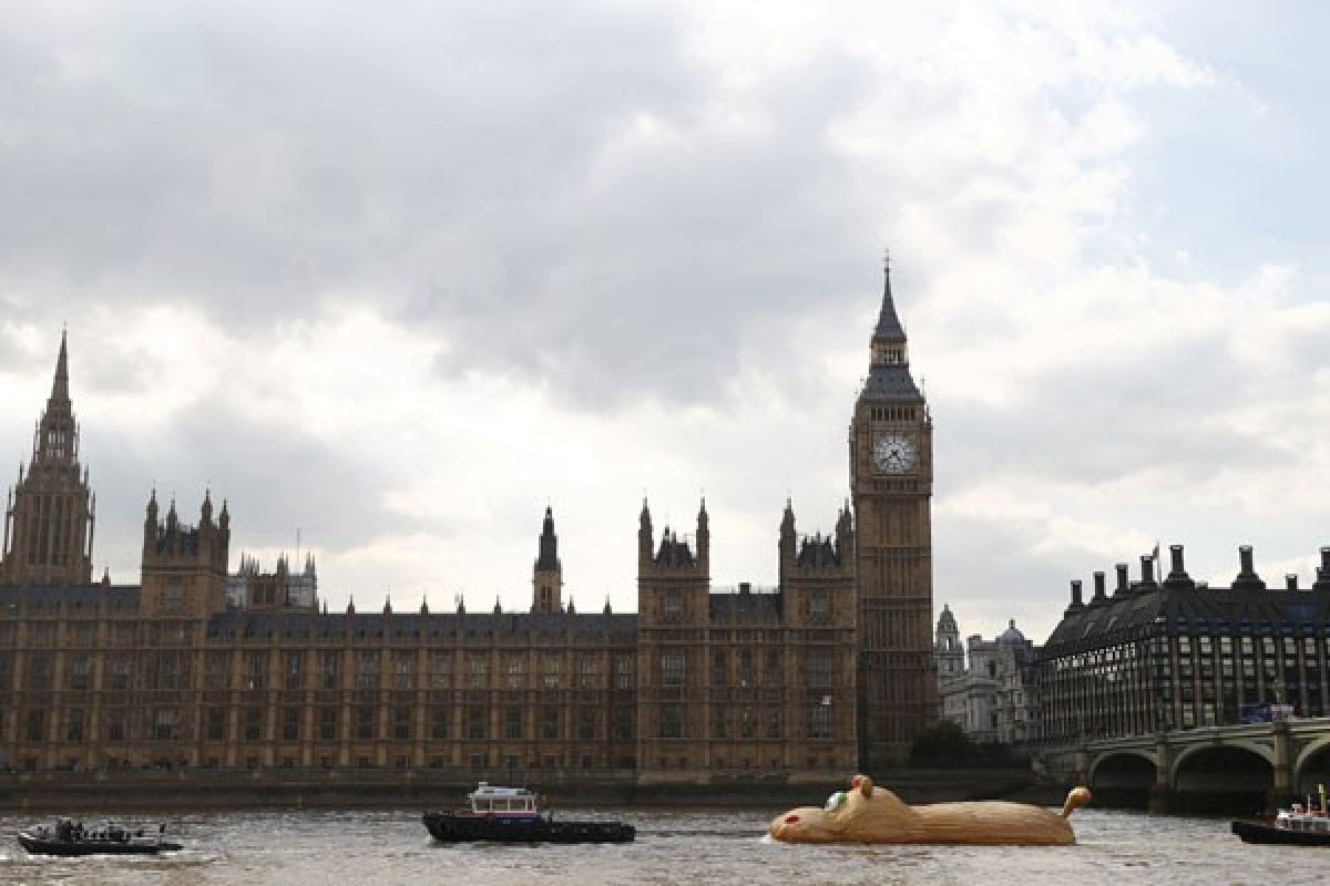 Pekerja kereta mogok kerja, commuter di London menderita