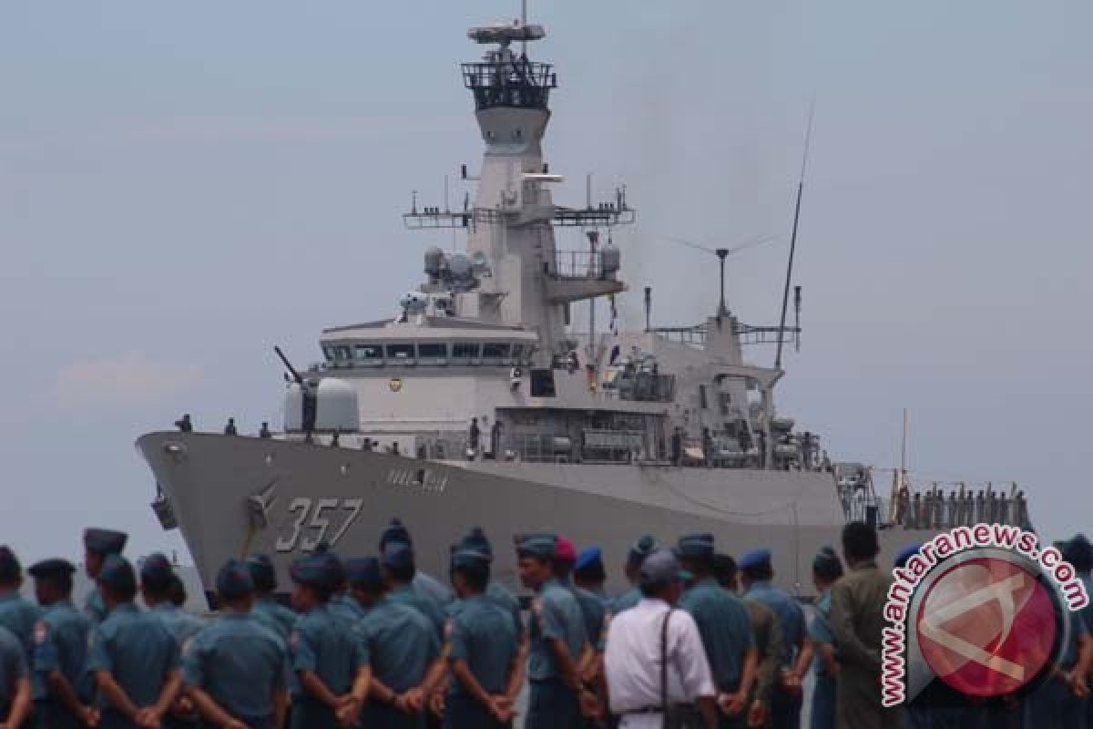 Frigate Bung Tomo arrives in Indonesia