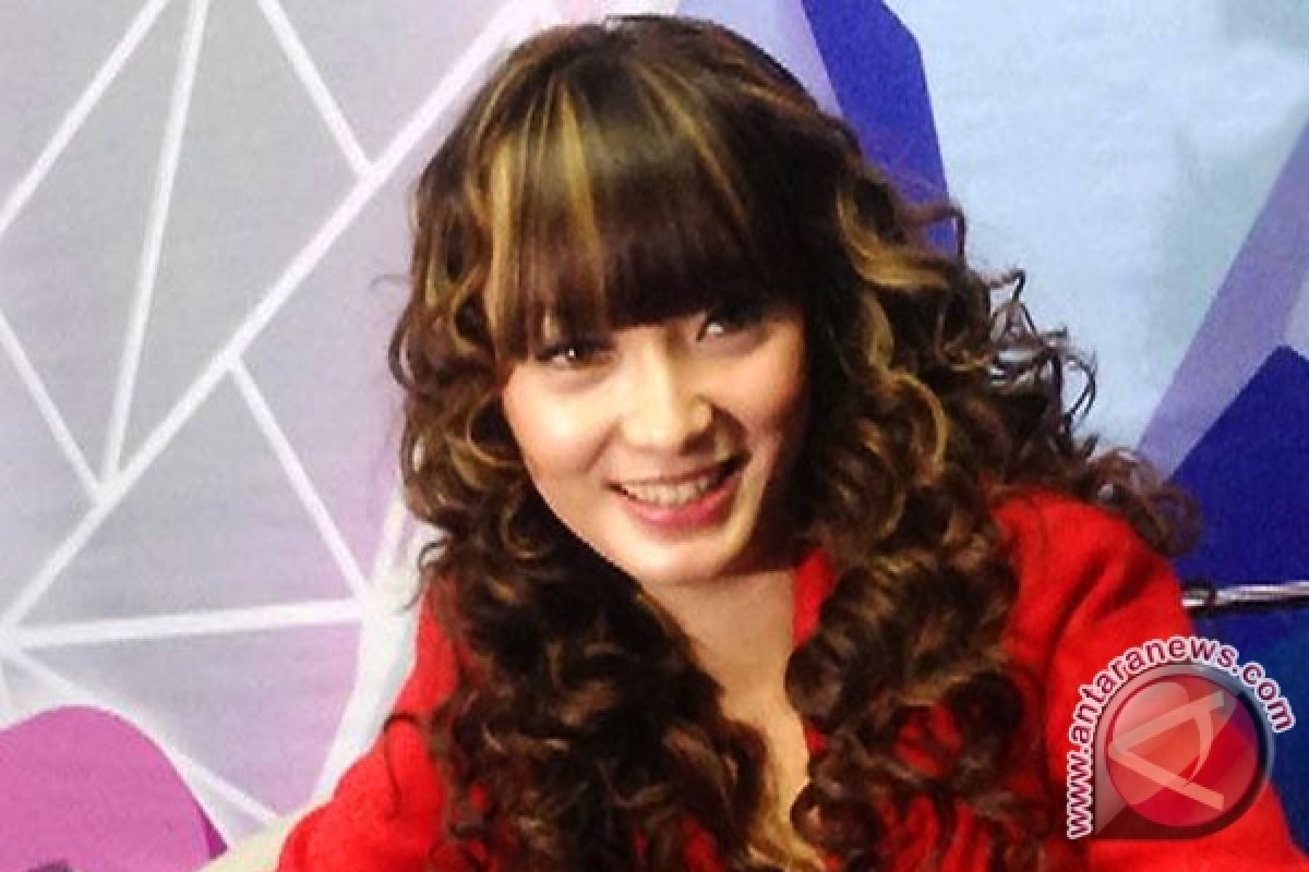 Zaskia Gotik Batal Tampil Dihari Jadi Barsel 