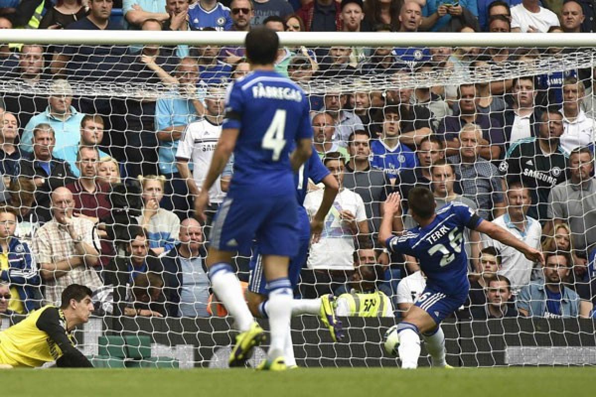 Costa bawa Chelsea tumbangkan Swansea