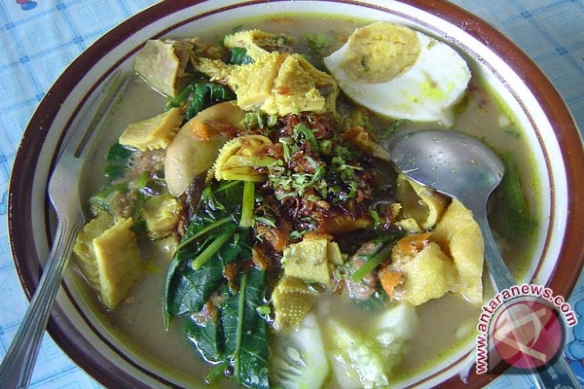 Festival rujak soto promosikan kuliner Banyuwangi 