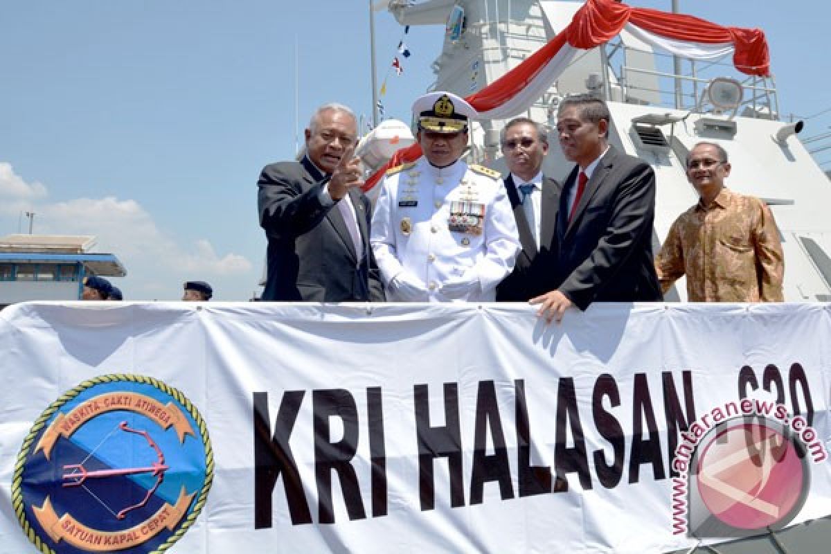 PT PAL serahkan kapal W000275 ke TNI AL