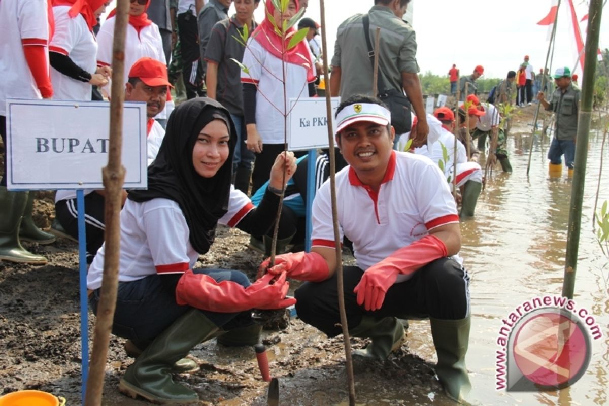 Tanbu Peringati Hari Menanam Pohon 2014