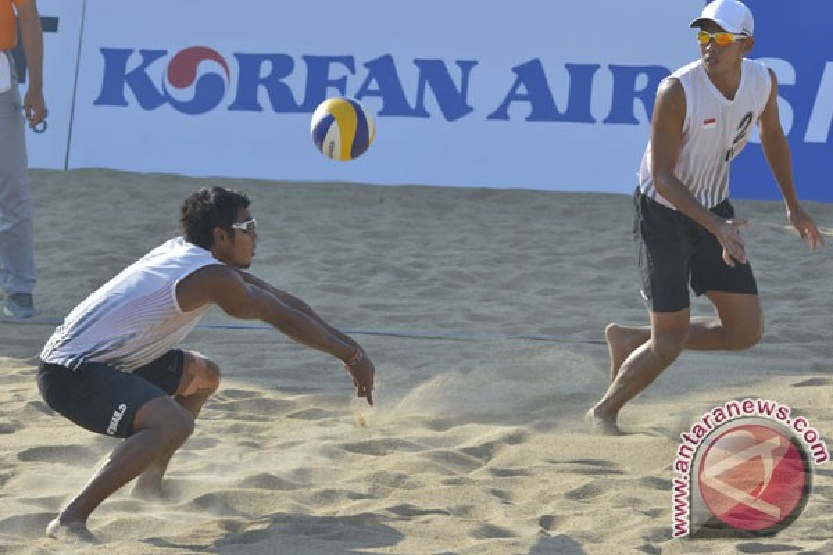 Asian Games (beach volleyball) - Indonesian men`s team beat Chinese Taipei