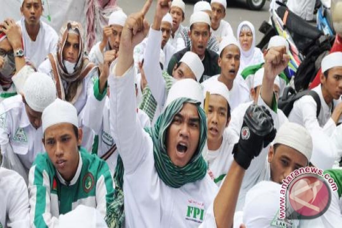 300 Polisi Amankan Demo FPI Tolak Ahok