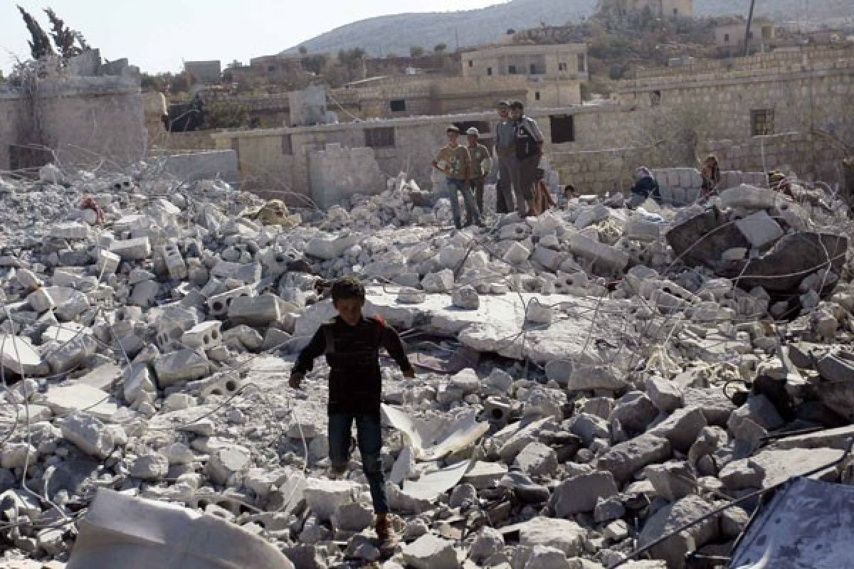 Serangan bunuh diri tewaskan puluhan orang di Suriah