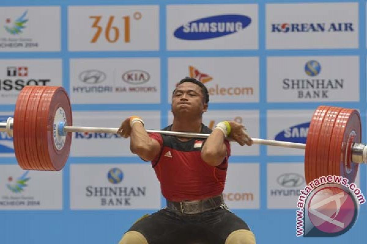 PON 2016 - Lifter Triyatno gagal pertahankan emas