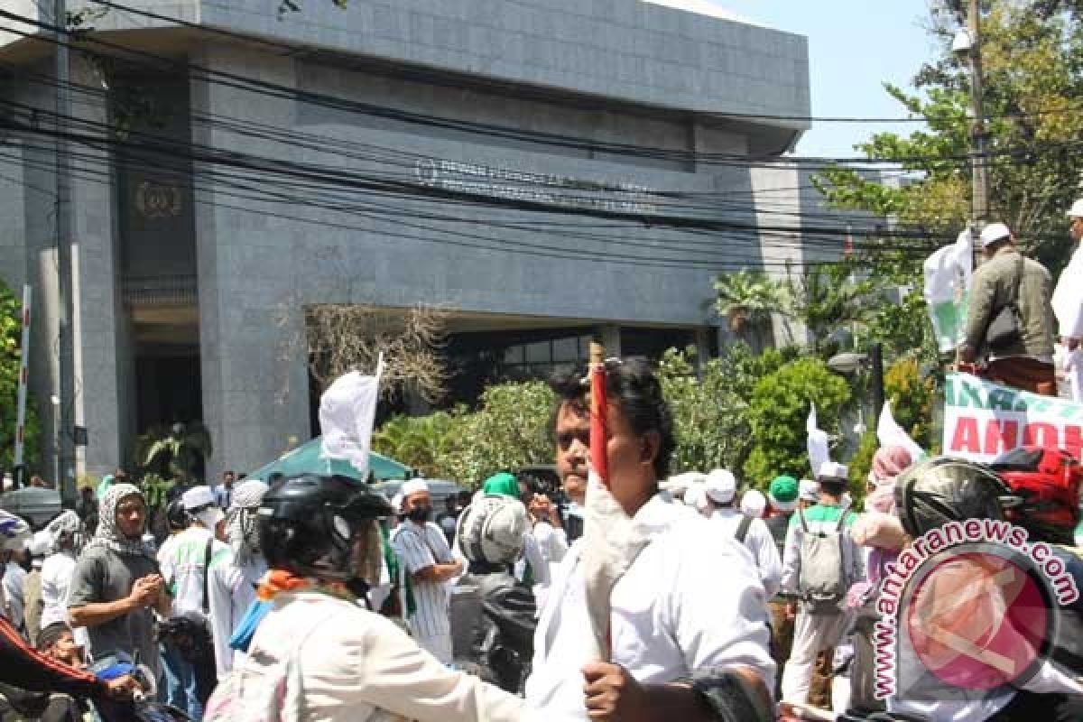 21 anggota FPI jadi tersangka rusuh di depan DPRD DKI