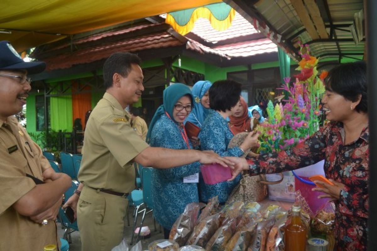 Kelurahan Pal V Wakili Kota Pontianak Lomba P2WKSS