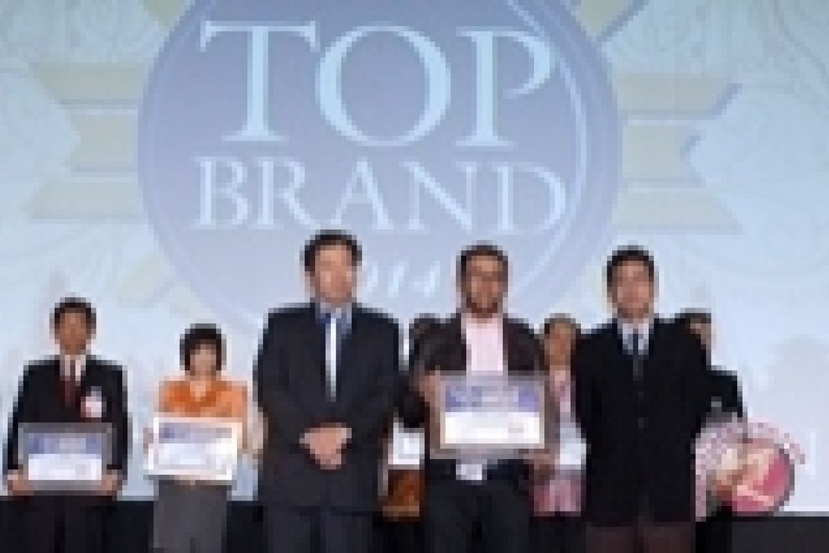 Telkomsel Raih Empat Penghargaan di 2014 Frost-Sullivan Indonesia Excellence Awards