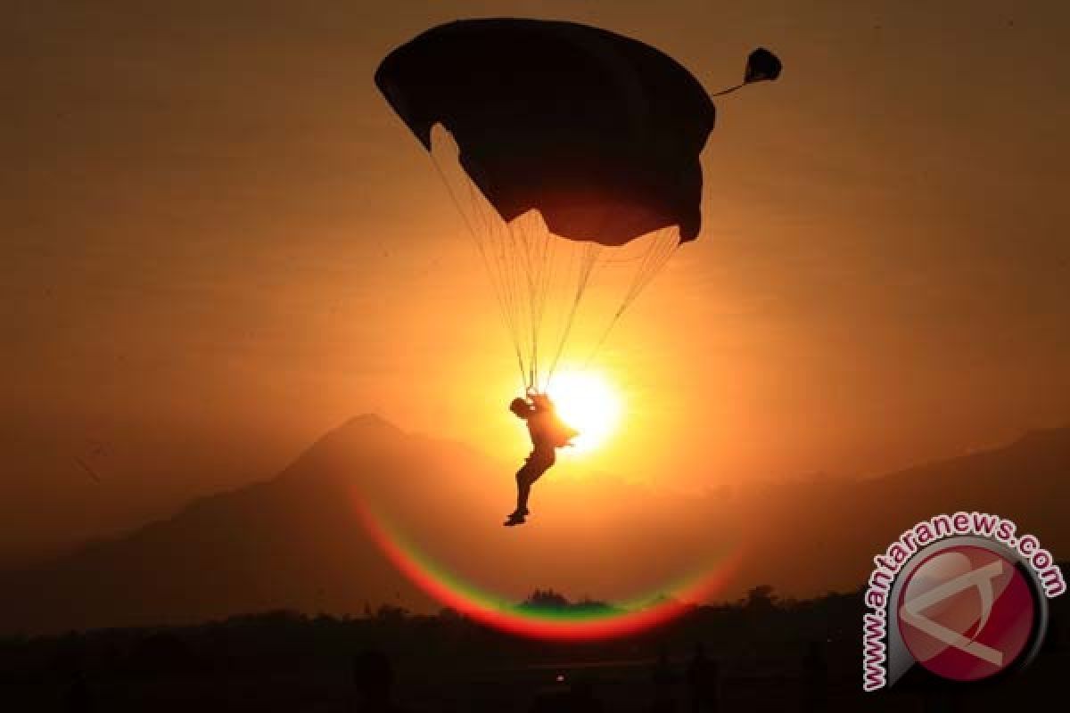 Jerman juara umum Kejuaraan Dunia Terjun Payung Militer 2014 ANTARA