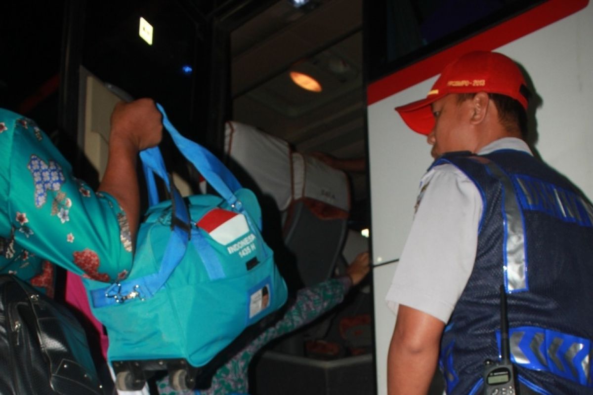 JCH Kloter 23 Diberangkatkan Ke Jeddah