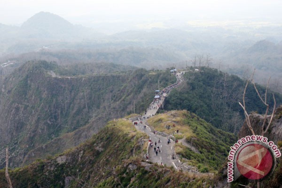 Masyarakat Gunung Kelud tangguh hadapi bencana