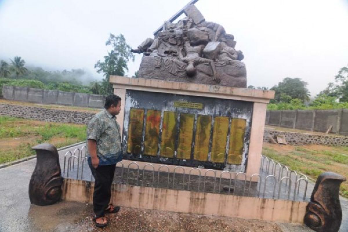 Dia yang Bangkit dari Kubur