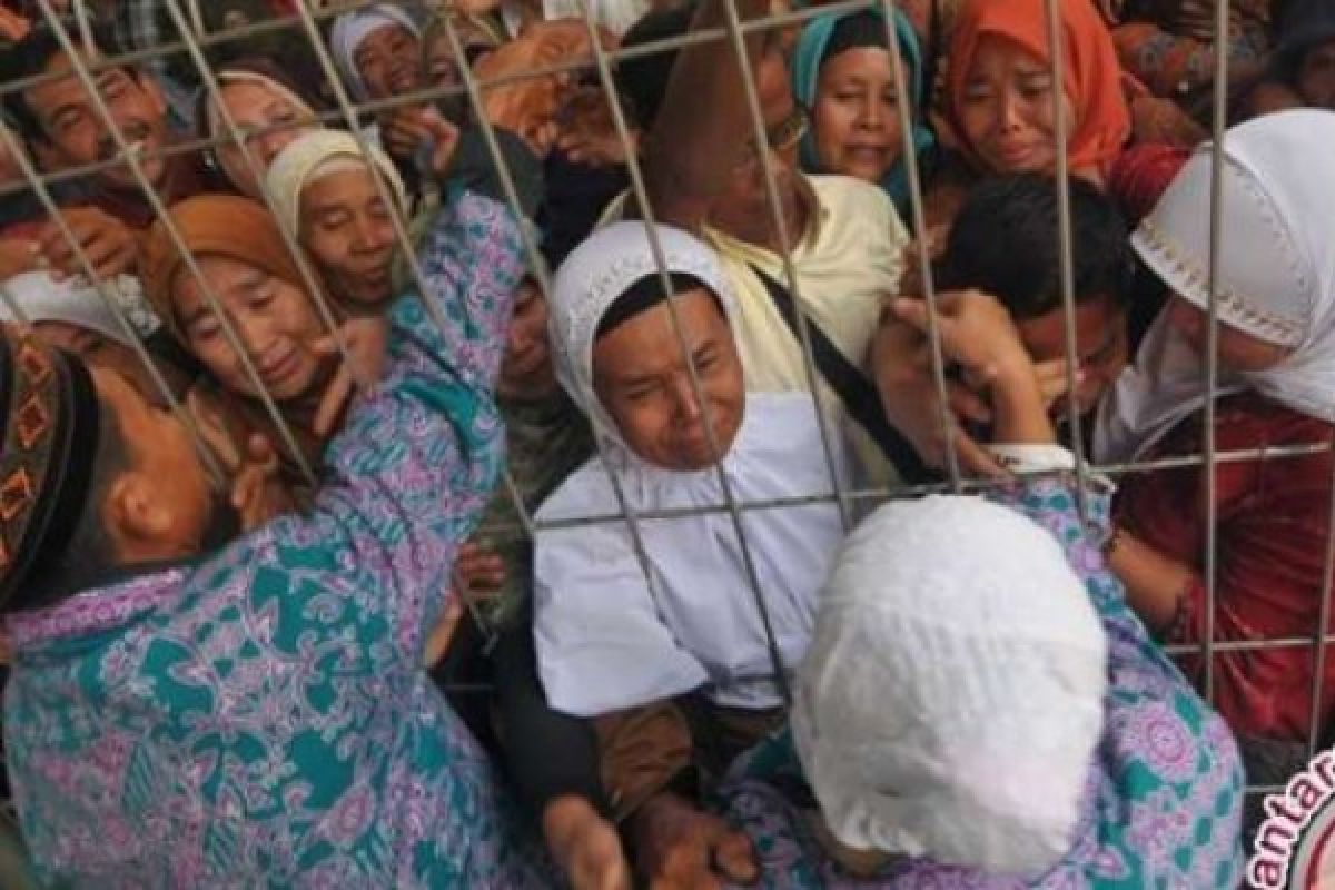 Haji - Wagub Riau Minta Jamaah Jaga Kekompakan