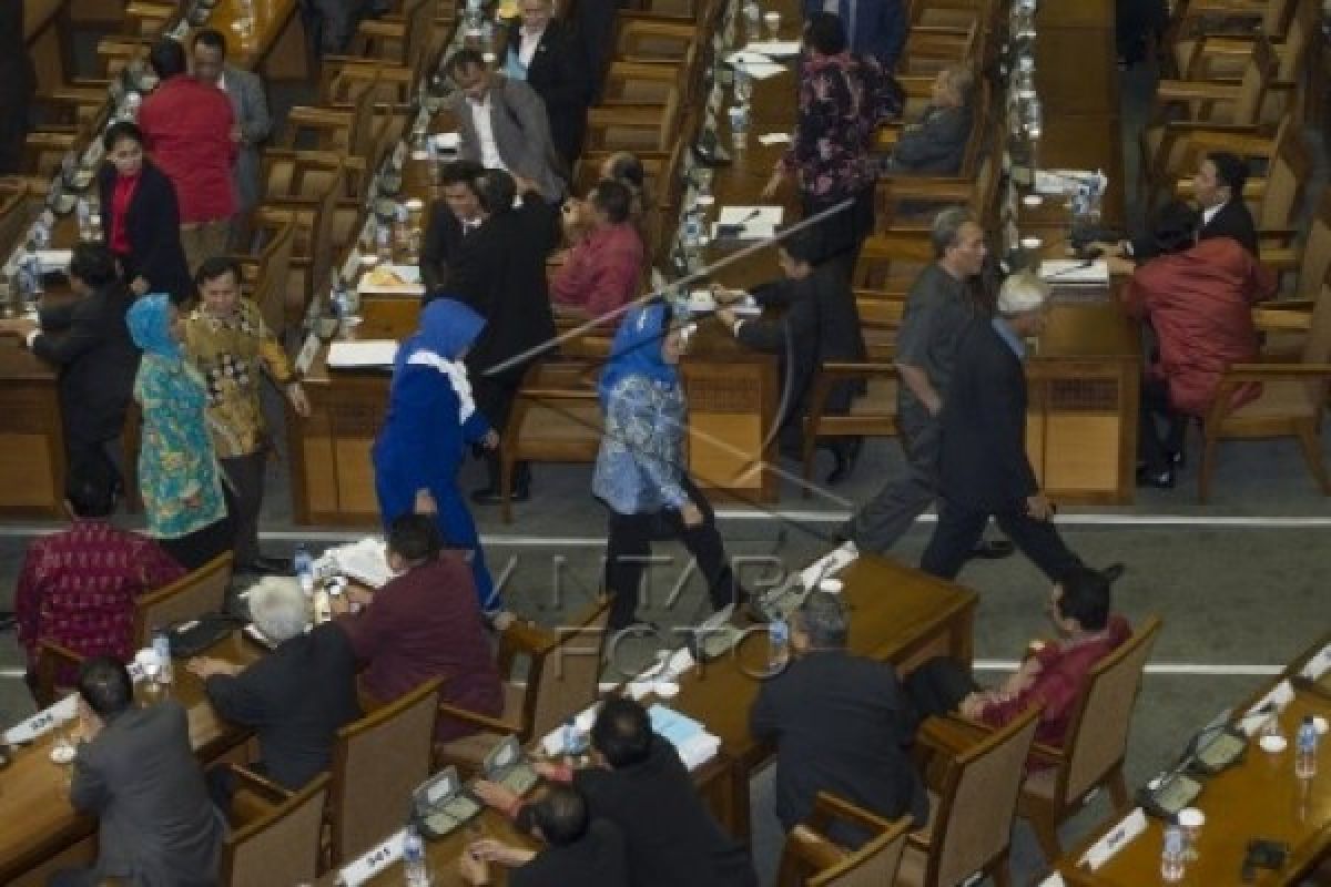 Fraksi Paartai Demokrat 'Walk Out' Di Paripurna