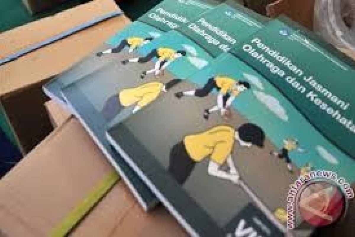 Pemprov Dorong Dindik Kab/Kota Proaktif Cek Buku Paket