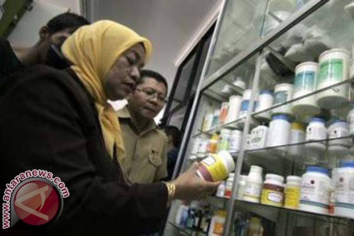 BPOM Sulbar mengedukasi masyarakat cerdas memilih obat