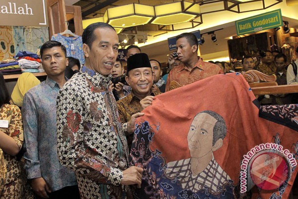 Jokowi resmikan "Tribute to Batik 2014"