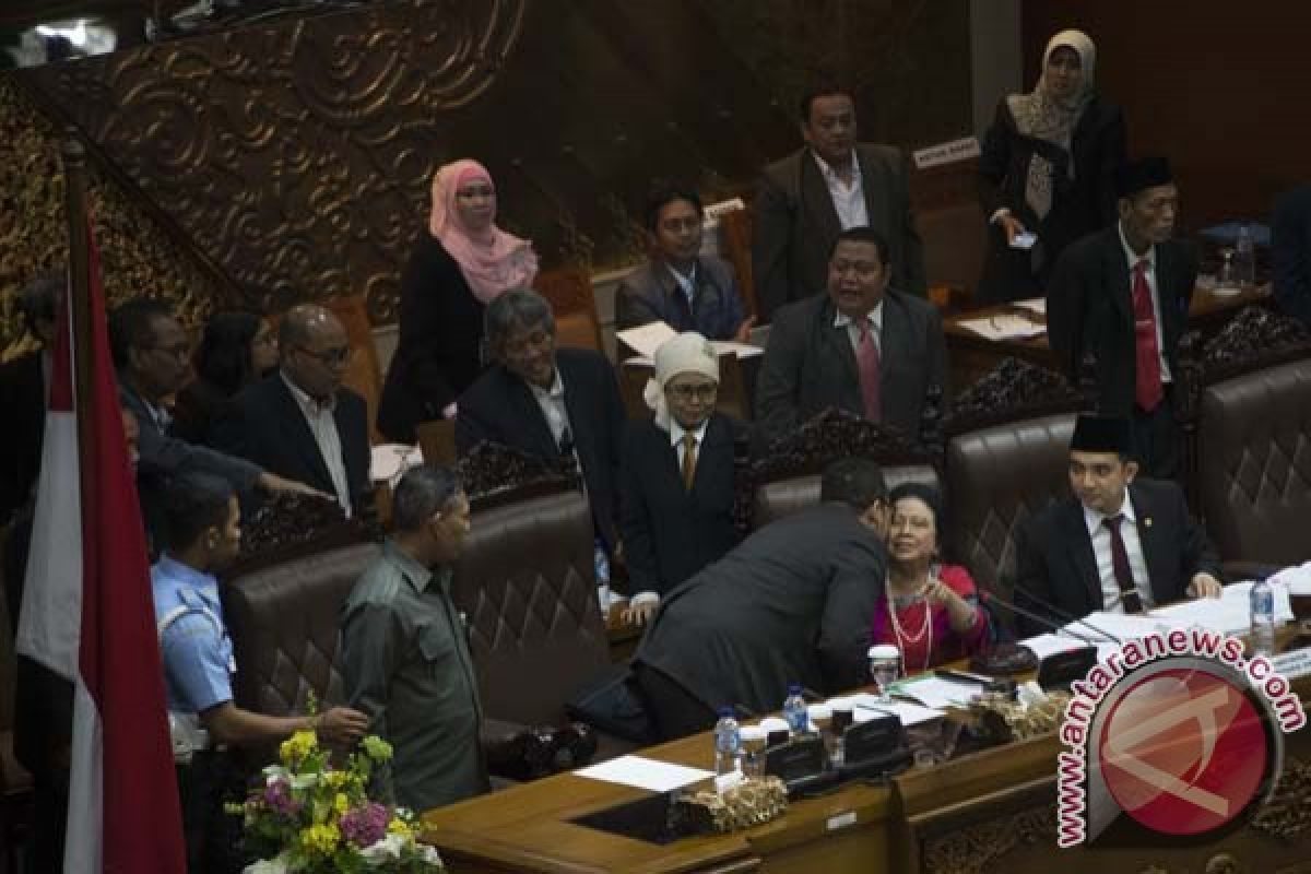 Sejumlah partai sampaikan nama ketua fraksi DPR