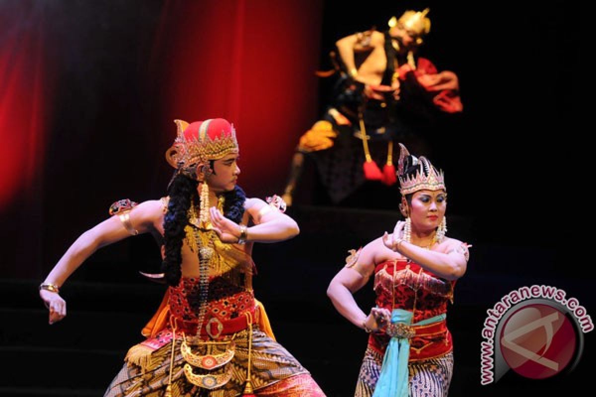 Wayang Jurnalis â€œPetruk Nagih Janjiâ€ dipentaskan