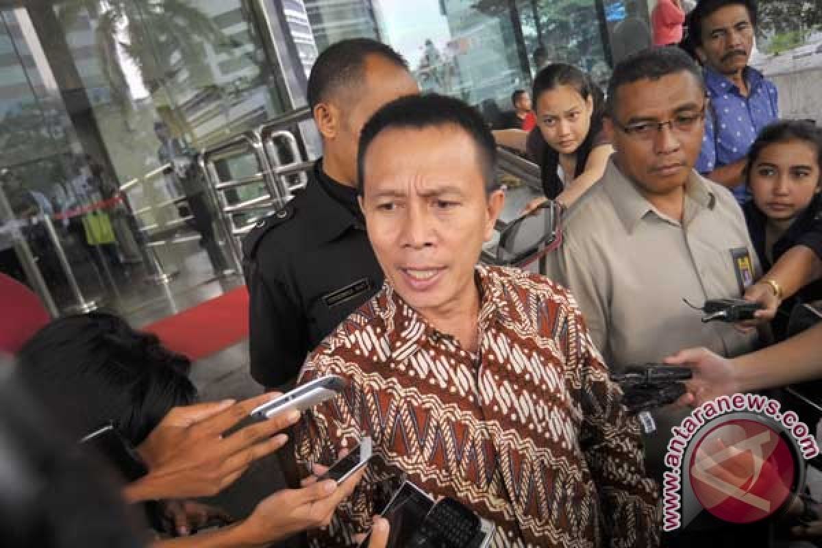 Polisi periksa dua pejabat Komisi Yudisial