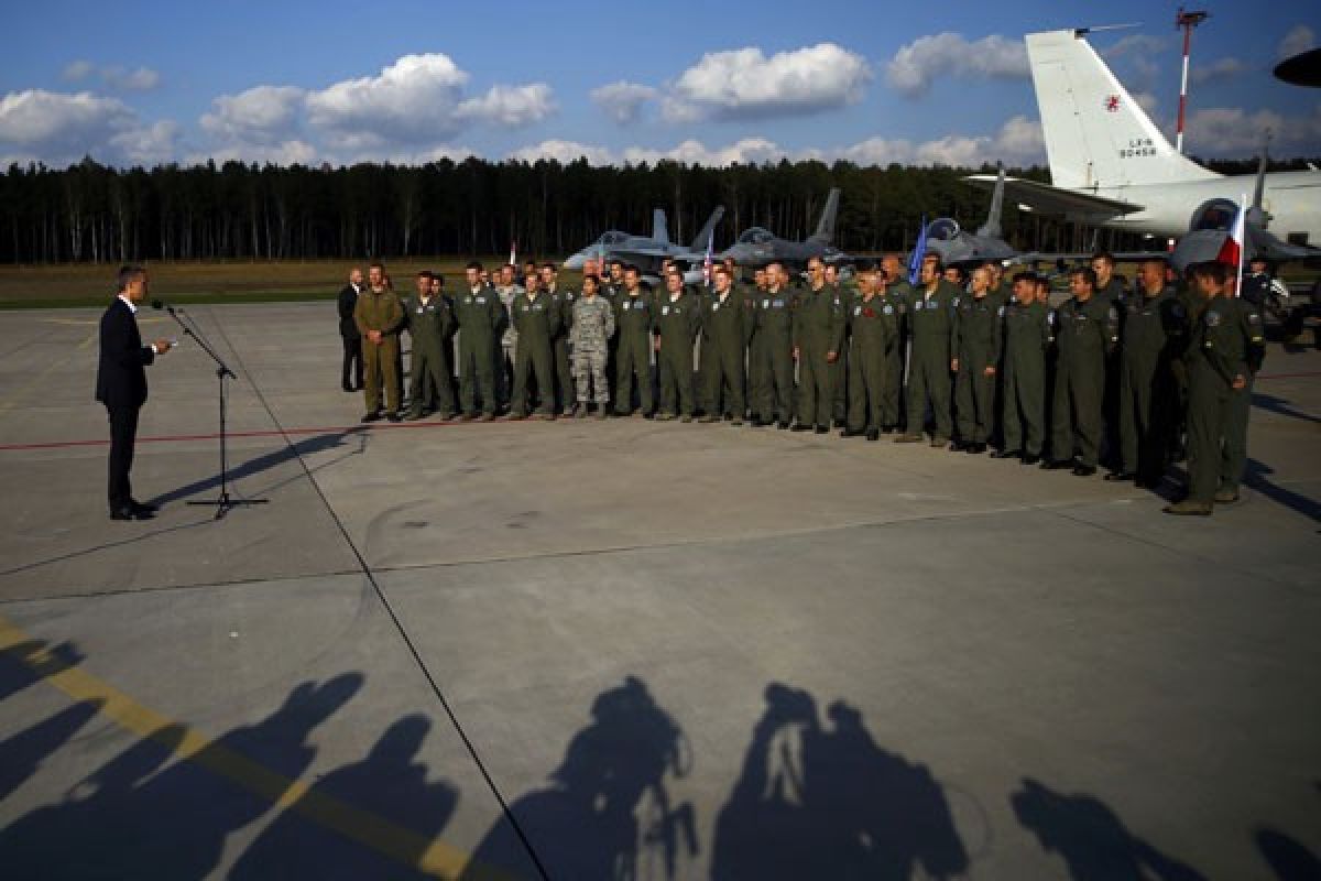 Sekjen NATO desak Rusia tarik pasukannya dari perbatasan Ukraina