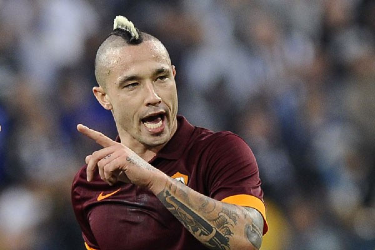 Radja Nainggolan jadi bintang saat Roma tekuk Chievo 3-0