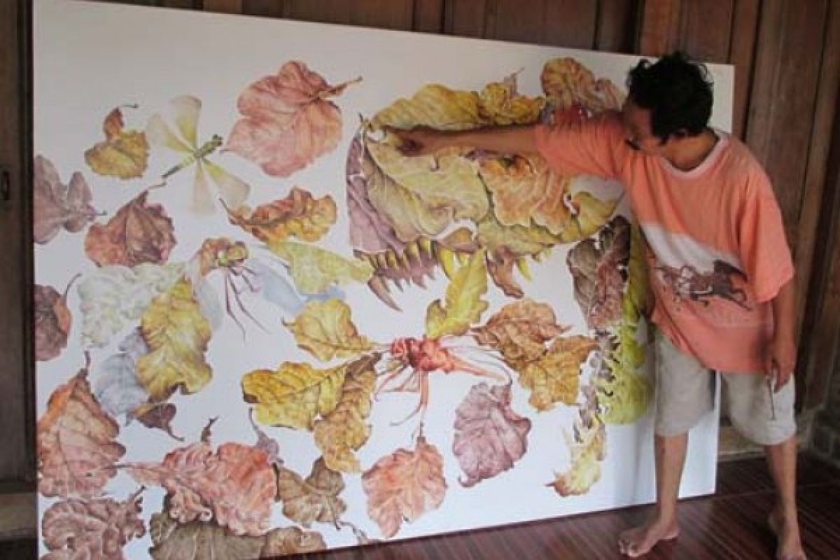 Rakus di Tangan Pelukis Daun Jati Borobudur