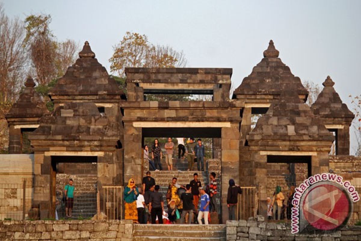 Ada kolam purba nan luas di Candi Ratu Boko