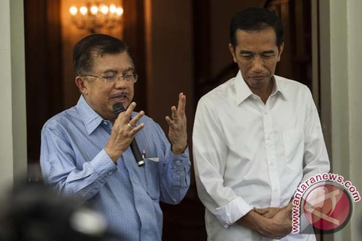 Foto Jokowi dan Jusuf Kalla masih sulit didapat