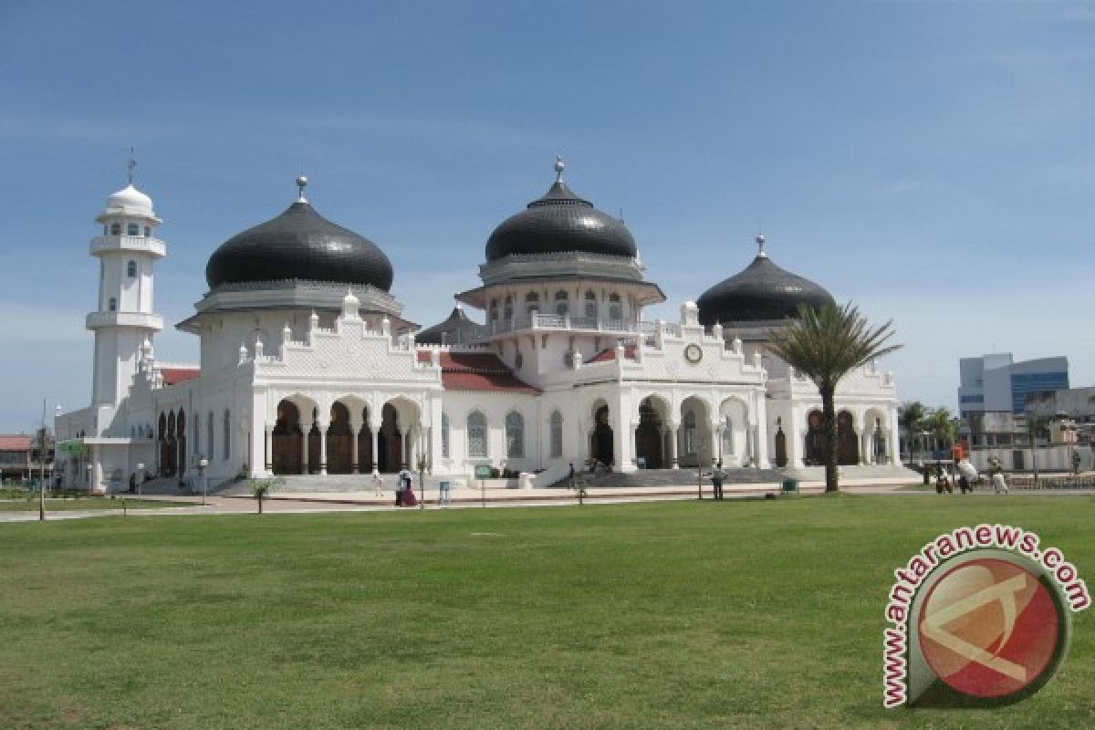 Baiturrahman Objek Wisata Spritual Kebanggaan Aceh 