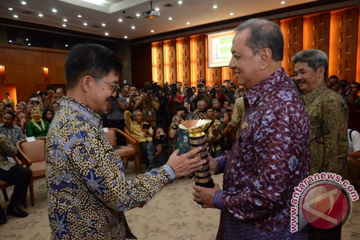 Pelaku industri keramik siap hadapi MEA 2015